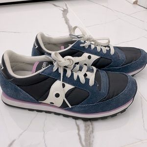 Saucony Jazz Women's Shoe In Blue Size 7. Lightly worn